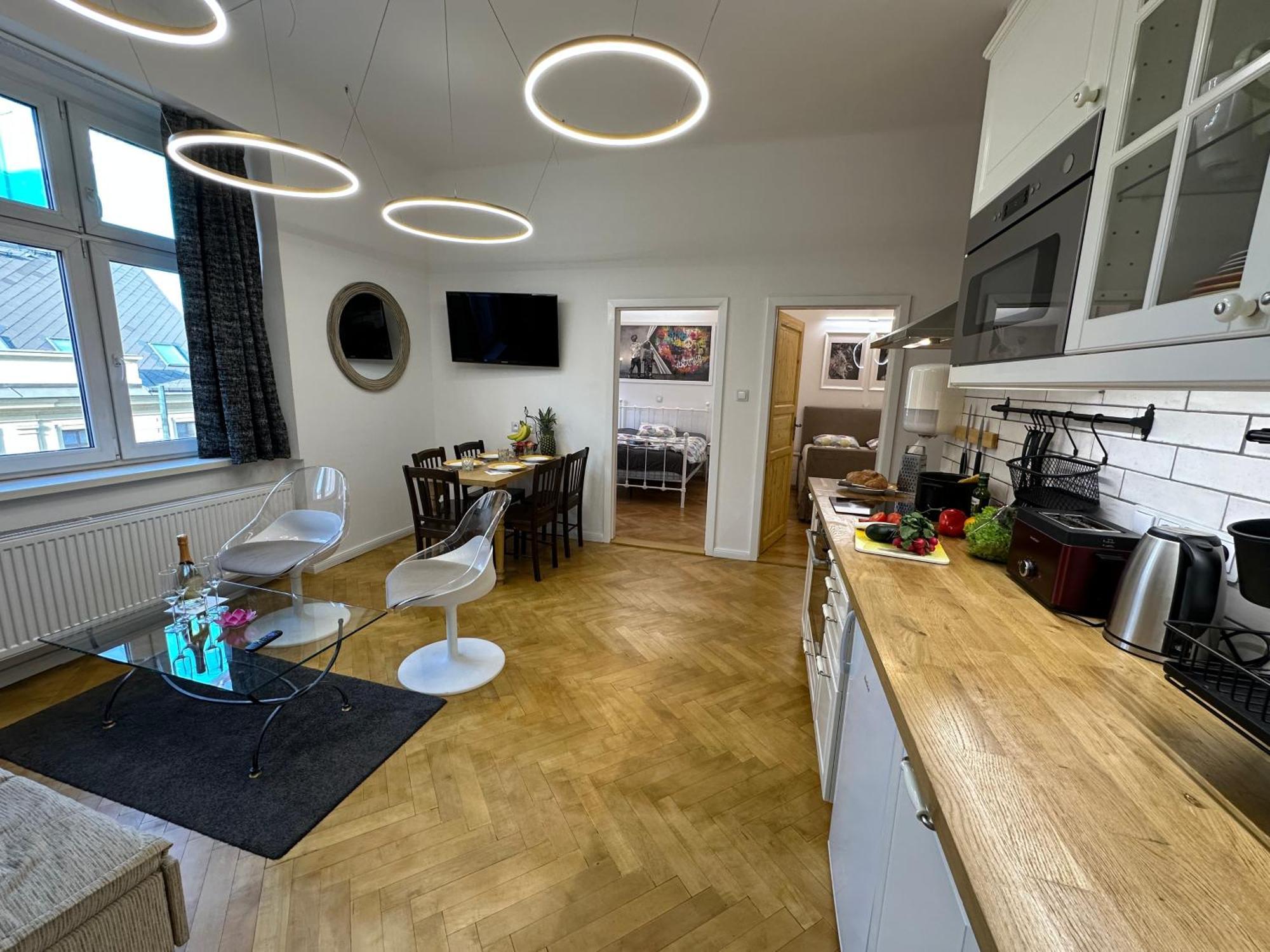 Karlin Oasis 2-Bedroom Apartment プラハ エクステリア 写真