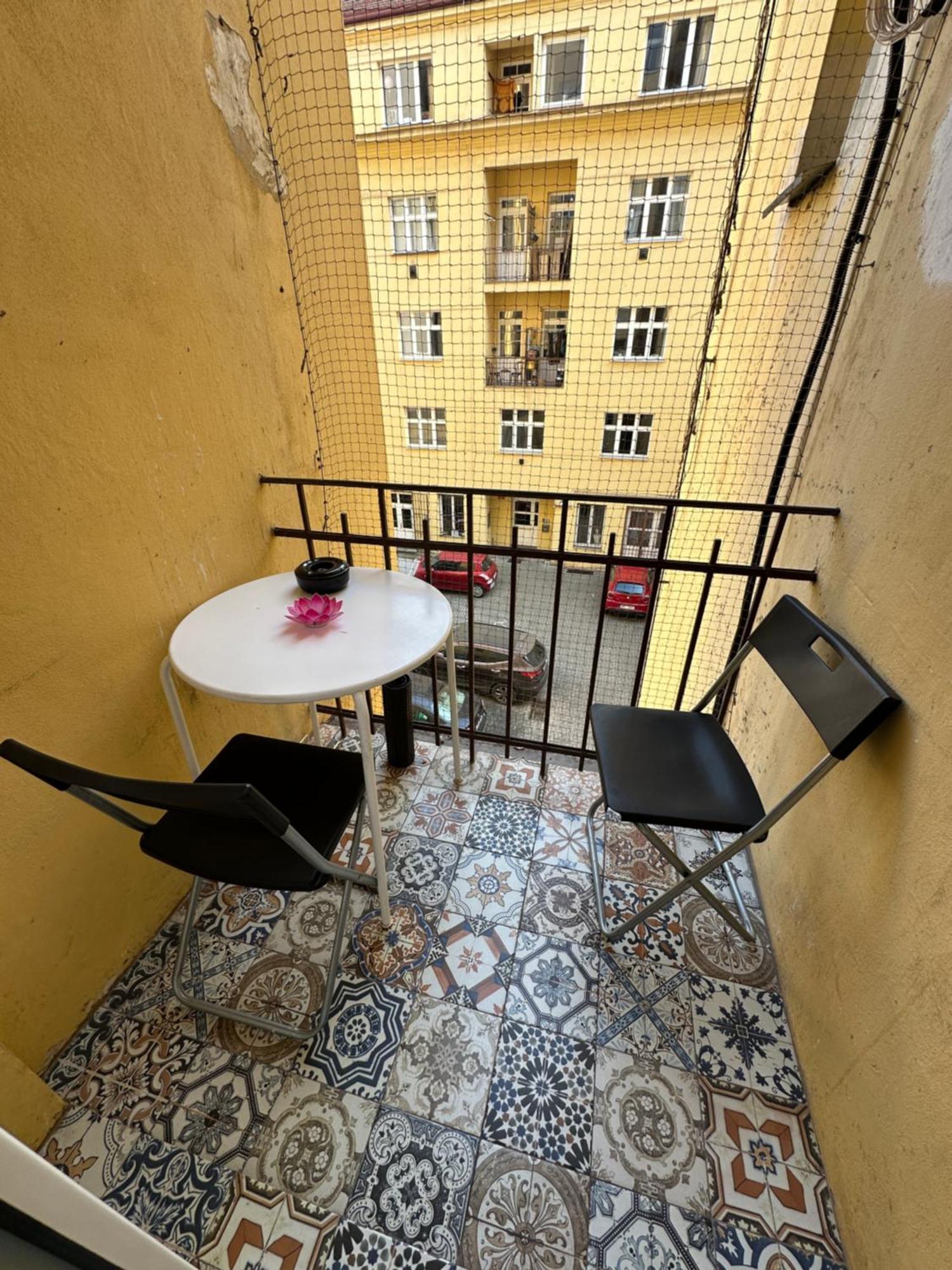Karlin Oasis 2-Bedroom Apartment プラハ エクステリア 写真