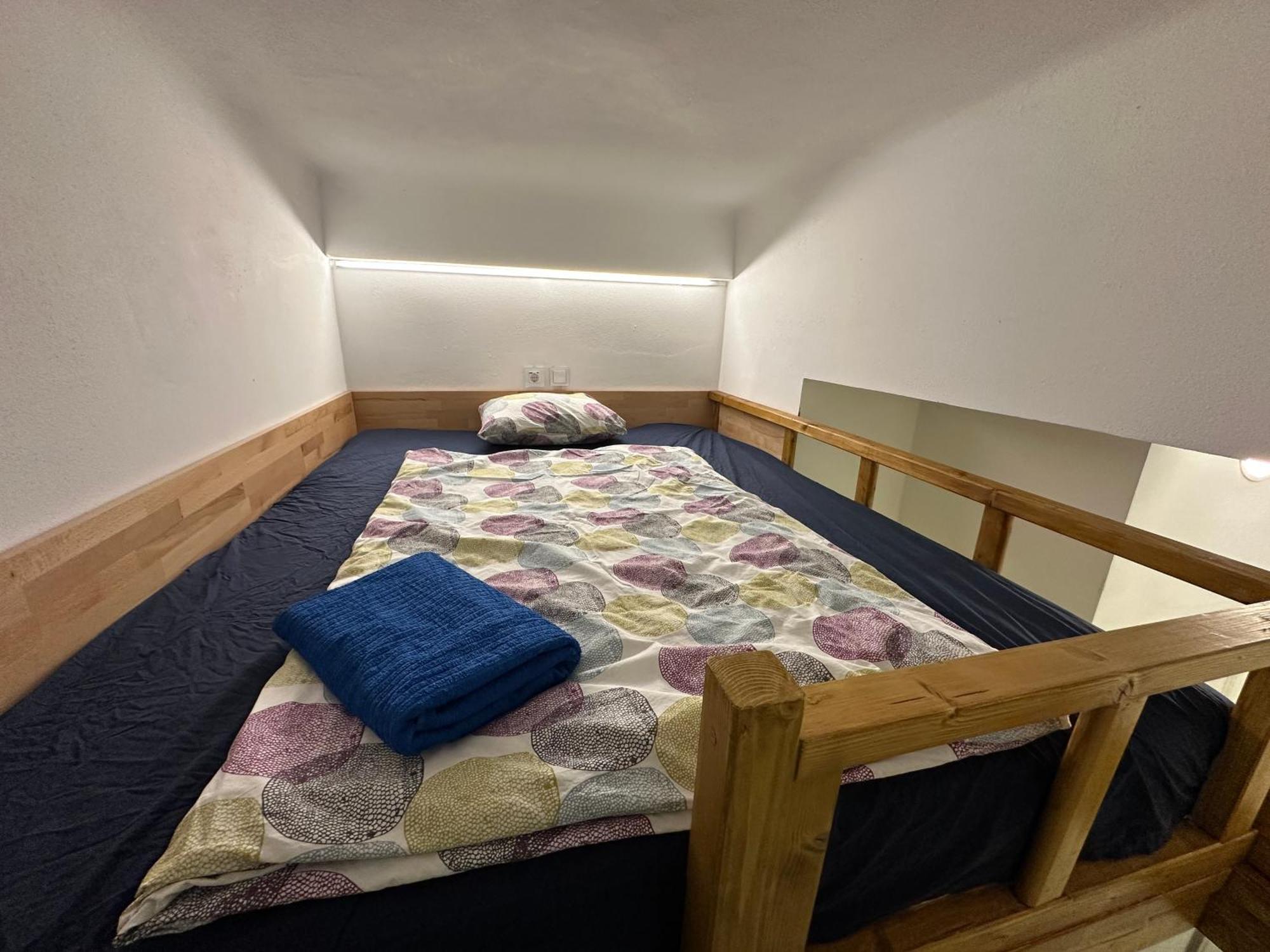 Karlin Oasis 2-Bedroom Apartment プラハ エクステリア 写真